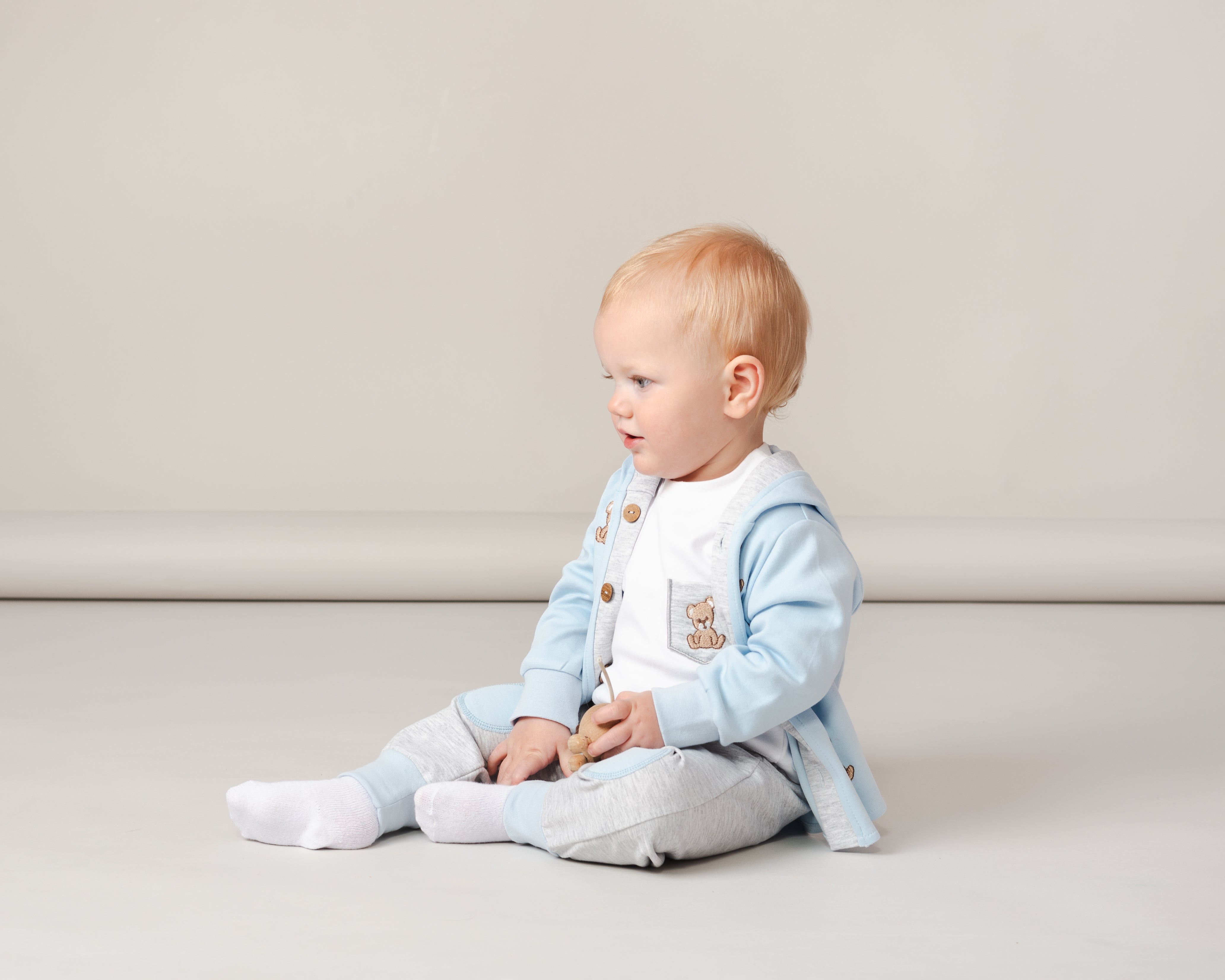 Sky Blue 3-Piece Outfit with Bear Embroidery