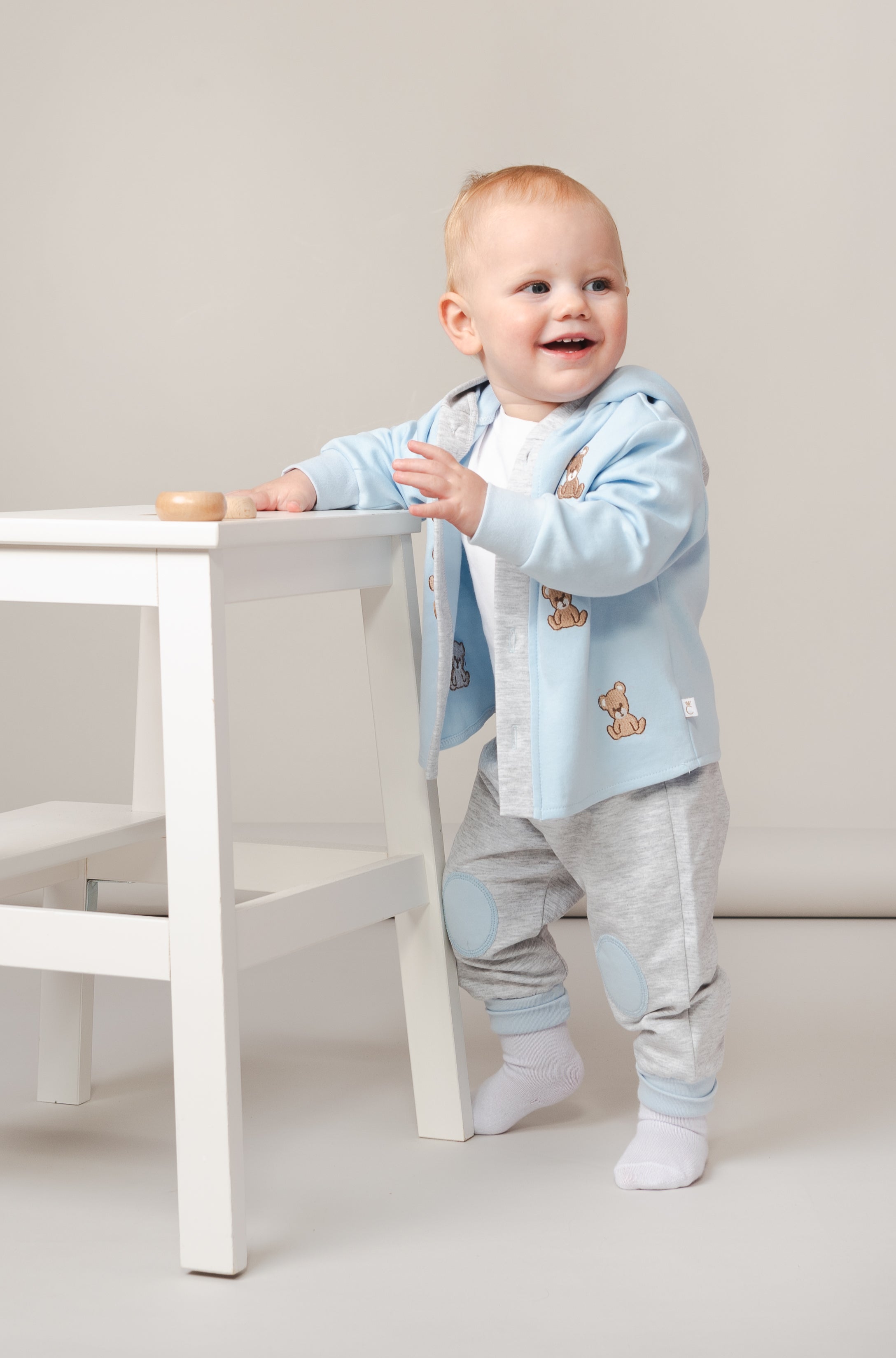 Sky Blue 3-Piece Outfit with Bear Embroidery