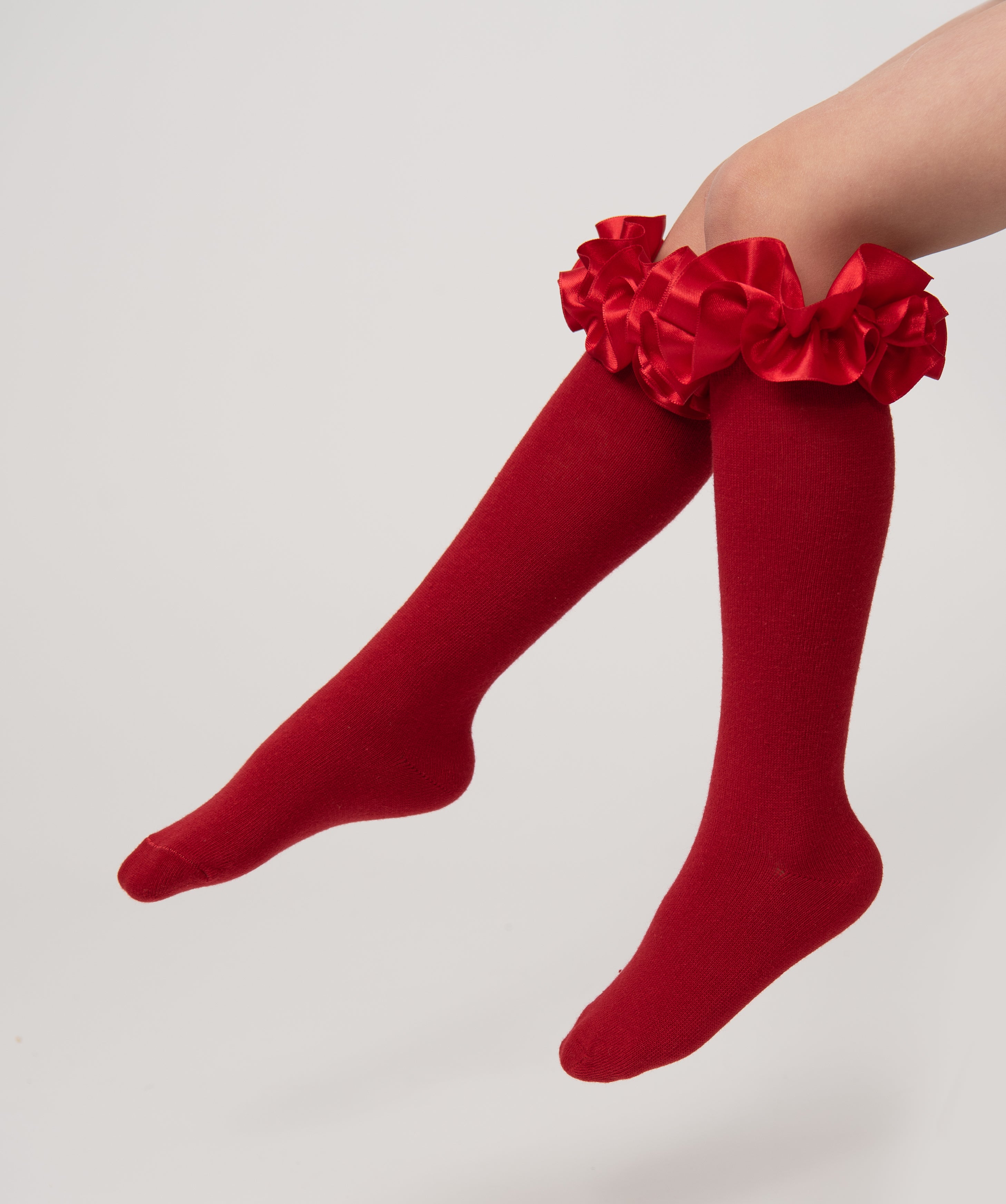 Ruffle ribbon knee length socks