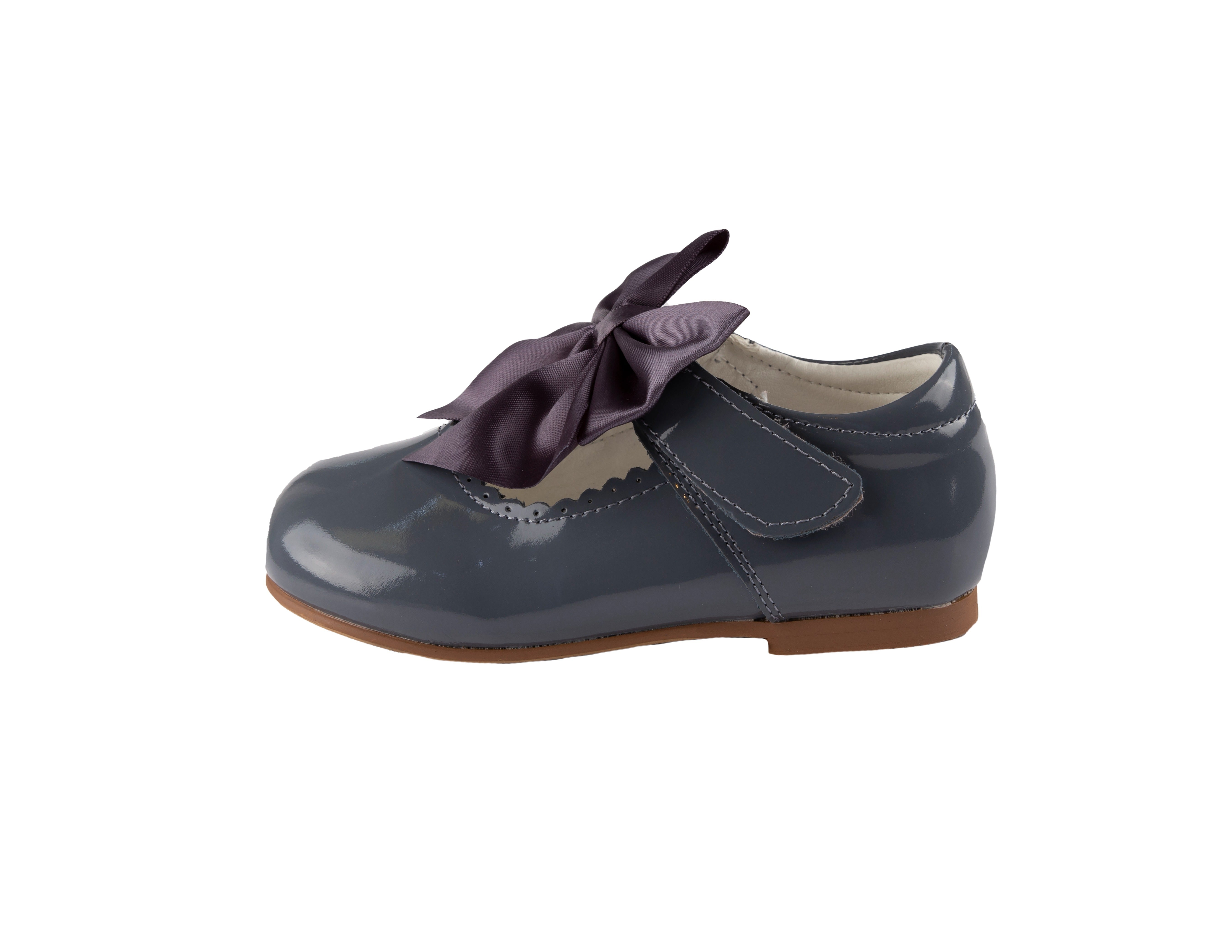 Grey Maryjane bow shoe