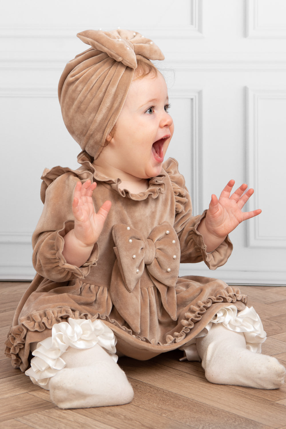 Beige Long-Sleeve Velour Dress with Pearl Bow and Headband