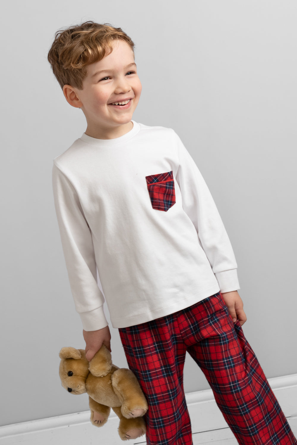 White Long-Sleeve Pyjama Set with Red Plaid Pants