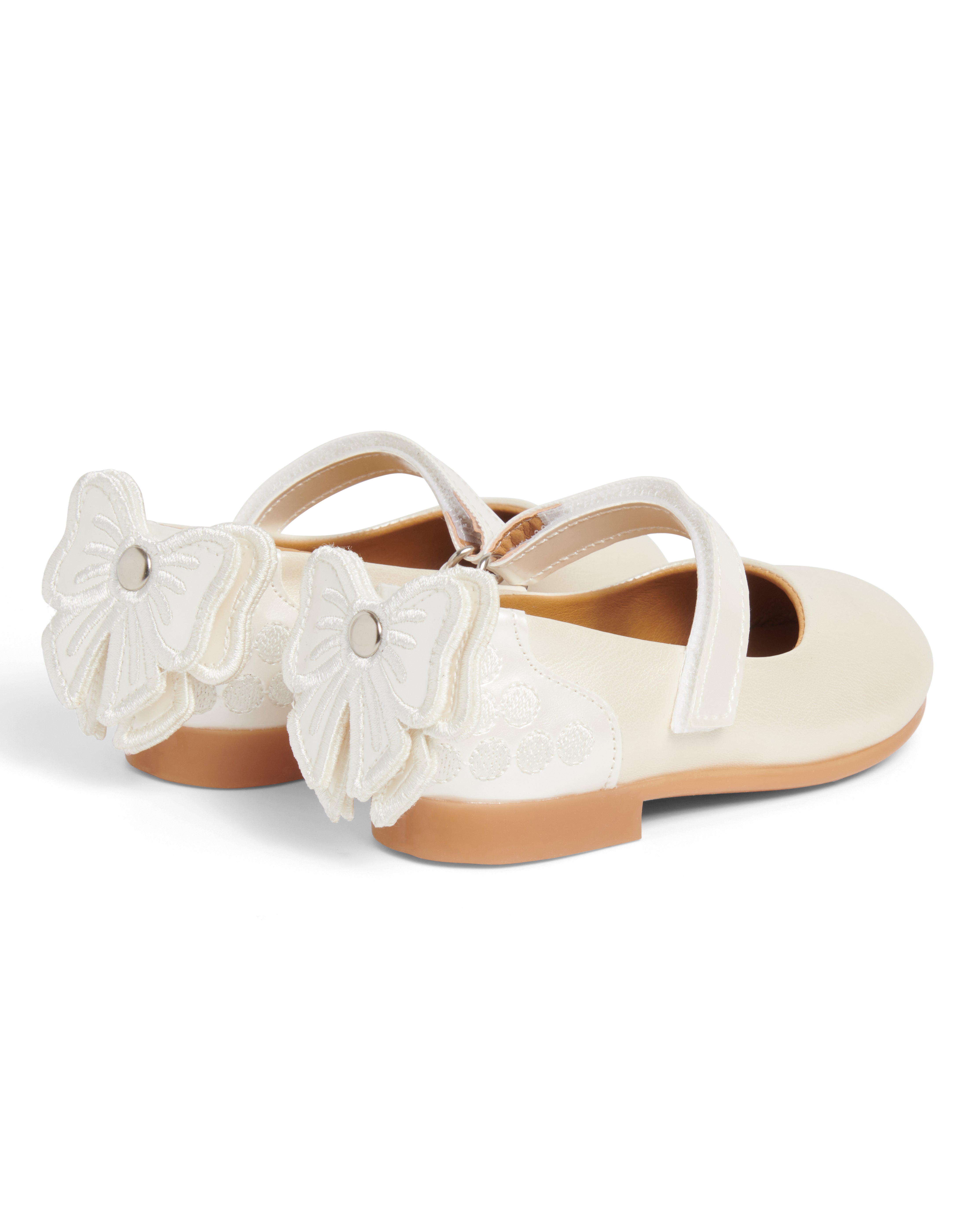 Ivory Ballerina Shoe with Double Bow